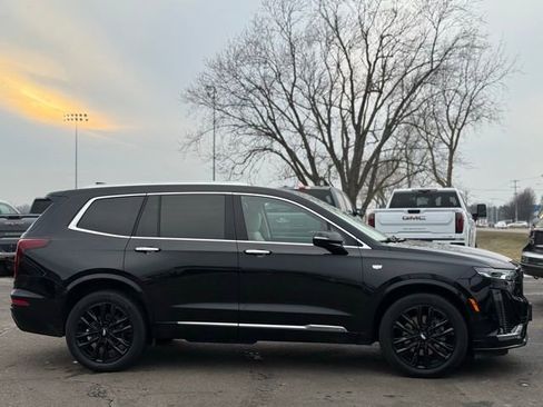 Used 2022 Cadillac XT6 Premium Luxury w/ Technology Package image 41