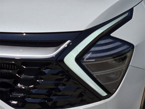 New 2025 Kia Sportage EX image 6