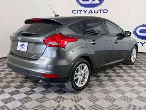 Used 2018 Ford Focus SE image 6