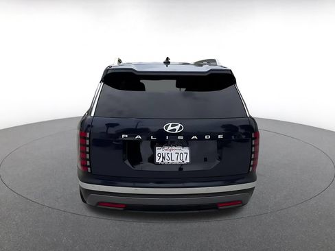 Used 2026 Hyundai Palisade SEL FWD image 10