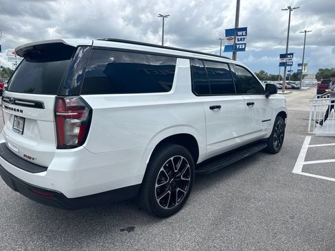 Used 2023 Chevrolet Suburban RST w/ Luxury Package RWD image 4