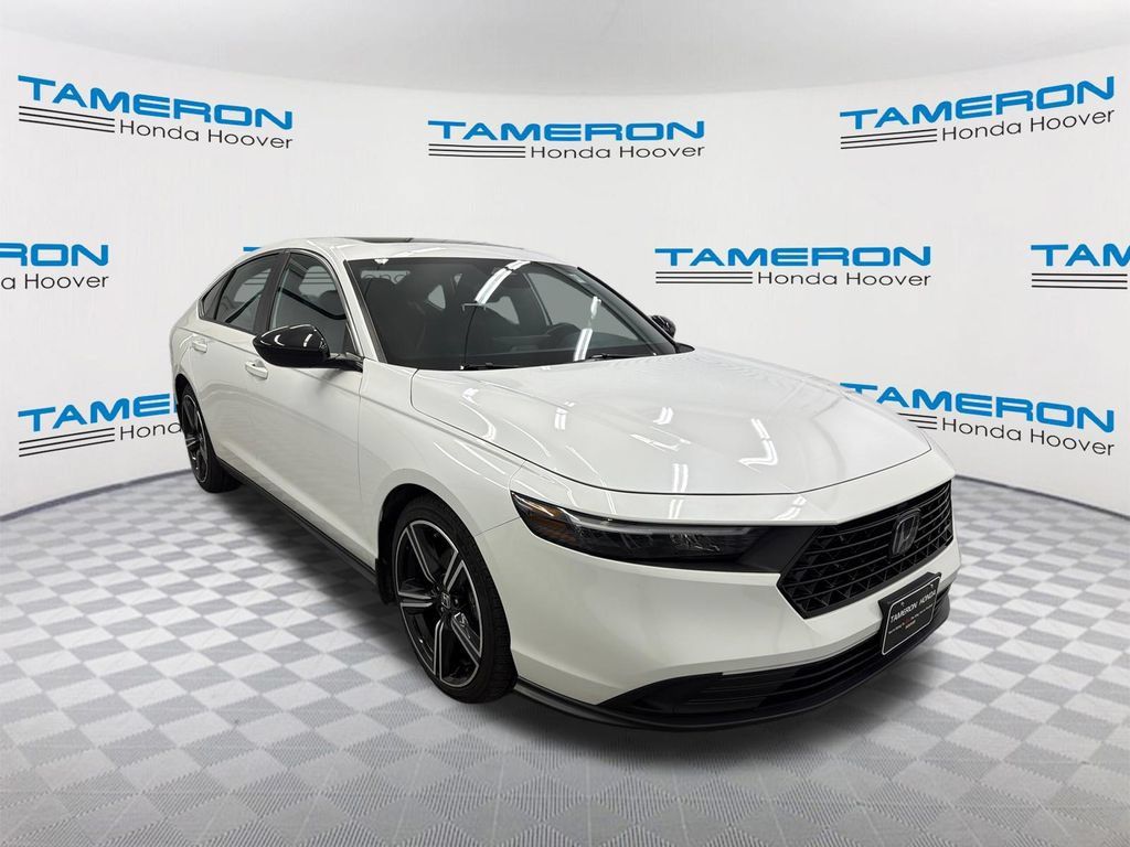 Used 2023 Honda Accord Sport image 7