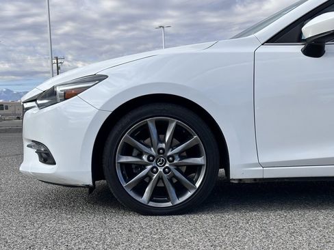 Used 2018 MAZDA MAZDA3 Grand Touring image 12