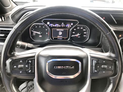 Used 2021 GMC Yukon Denali w/ Denali Premium Package image 14