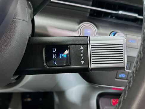 Certified 2024 Hyundai Kona Limited image 17