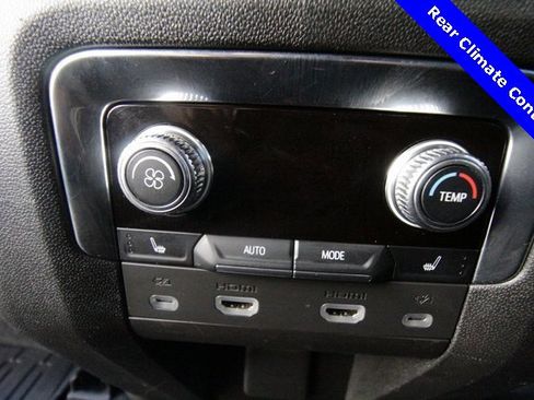 Used 2023 GMC Yukon XL AT4 w/ Technology Package image 6