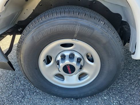 New 2025 GMC Savana 3500 w/ Power Convenience Package image 11