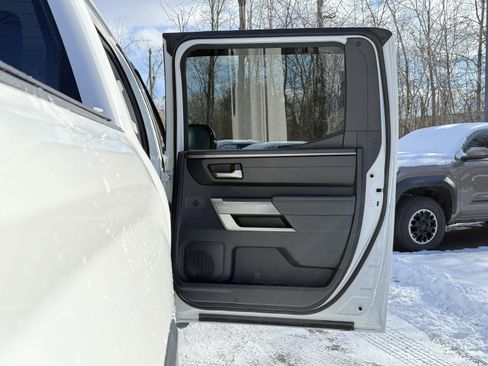 Used 2022 Toyota Tundra SR5 image 31