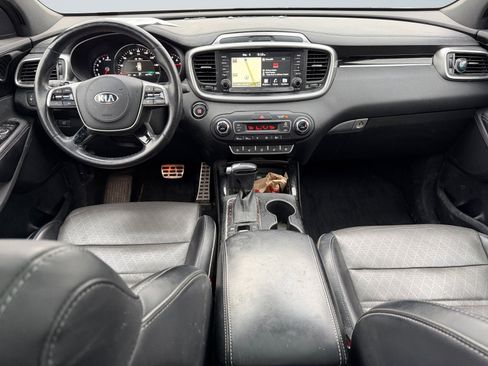 Used 2019 Kia Sorento SX image 11