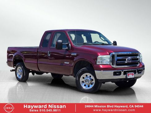 Used 2005 Ford F250 XLT AWD/4WD image 1