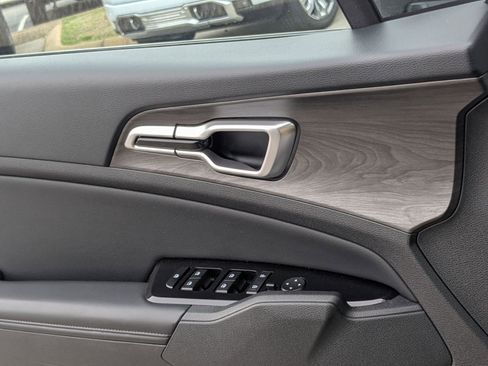 Used 2023 Kia Sportage X-Line w/ X-Line Premium Package image 13