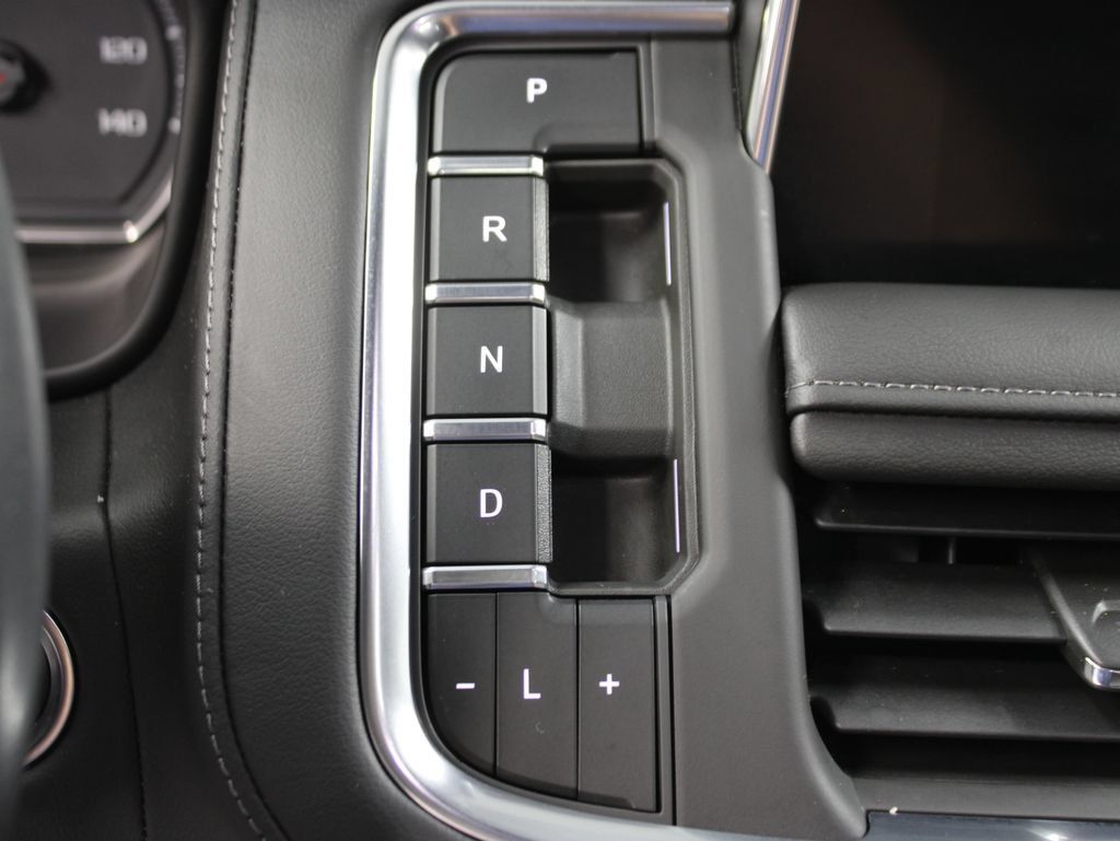 Used 2021 Chevrolet Suburban Z71 AWD/4WD image 57