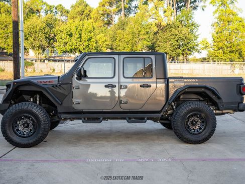 Used 2023 Jeep Gladiator Mojave w/ Trailer Tow Package image 3