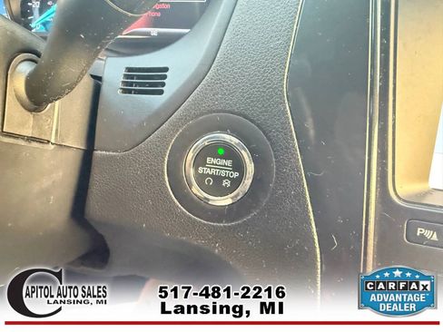 Used 2019 Ford Explorer XLT w/ Equipment Group 202A AWD/4WD image 25