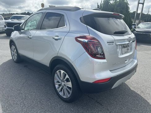 Used 2018 Buick Encore Preferred FWD image 2