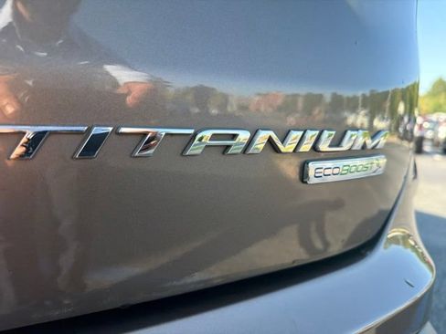Used 2019 Ford Edge Titanium w/ Equipment Group 301A FWD image 8