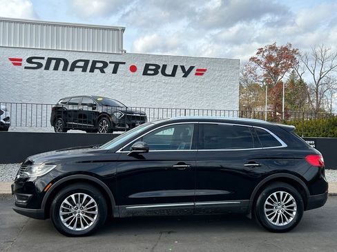 Used 2017 Lincoln MKX Select w/ Select Plus Package image 9