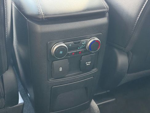 Used 2022 Ford Explorer Limited w/ Equipment Group 301A image 30