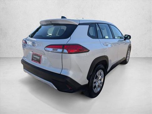 Certified 2024 Toyota Corolla Cross L FWD image 5