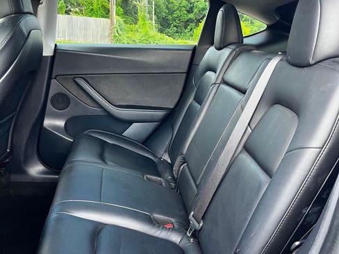 Used 2020 Tesla Model Y Long Range AWD/4WD image 16