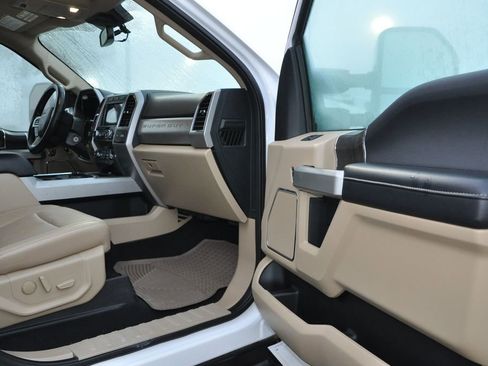 Used 2020 Ford F250 Lariat image 17