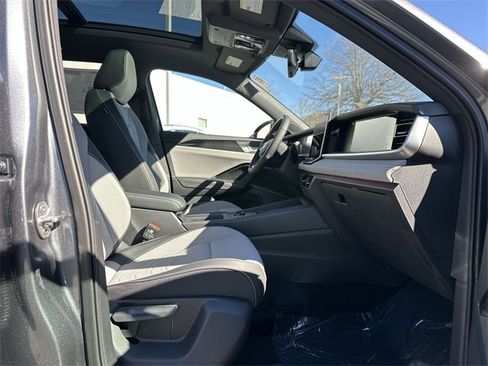 New 2026 Volkswagen Tiguan SE R-Line image 31