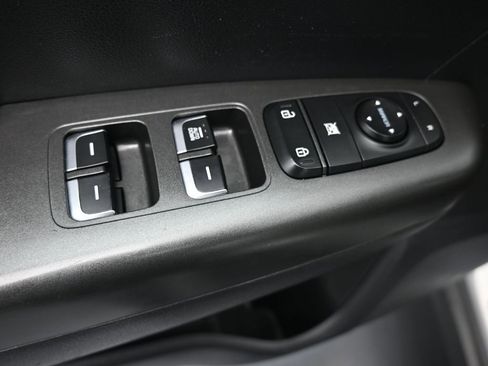 Used 2020 Kia Sportage LX FWD image 13