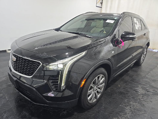 Used 2023 Cadillac XT4 Sport w/ Sun And Sound Package AWD/4WD image 3