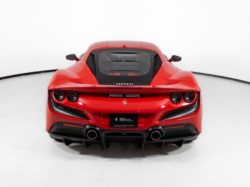 Certified 2022 Ferrari F8 Tributo RWD image 20