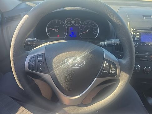 Used 2012 Hyundai Elantra GLS w/ Preferred Pkg image 14