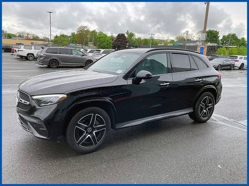 Used 2024 Mercedes-Benz GLC 300 w/ AMG Line image 1