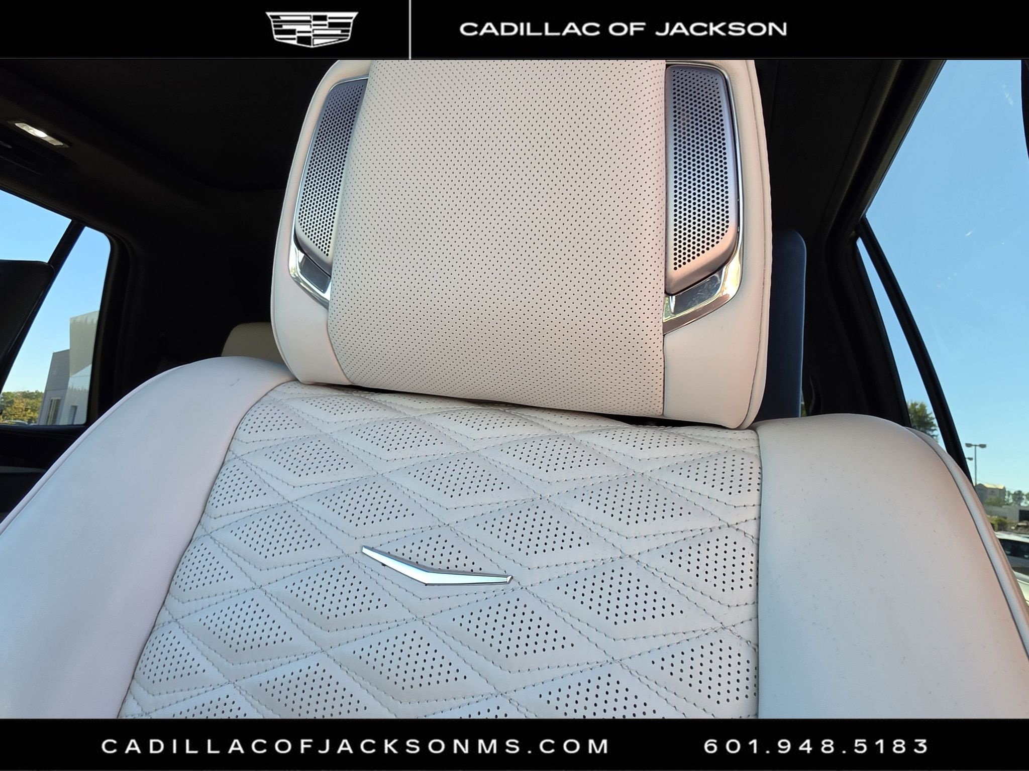 Used 2025 Cadillac Escalade Sport Platinum w/ LPO, Floor Liner Package AWD/4WD image 14