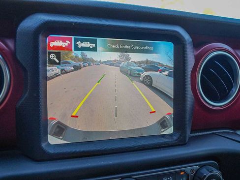 Used 2023 Jeep Gladiator Rubicon w/ LED Lighting Group image 17