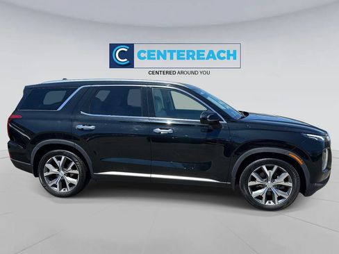 Used 2022 Hyundai Palisade SEL w/ Premium Package AWD/4WD image 3