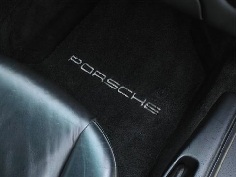 Used 2002 Porsche 911 Carrera image 14