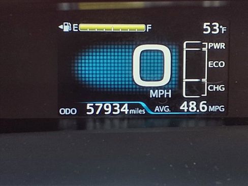 Used 2019 Toyota Prius XLE image 5