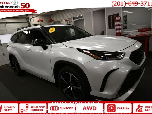 Used 2022 Toyota Highlander XSE image 1