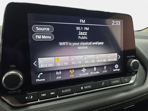 Used 2025 Nissan Rogue SV image 20