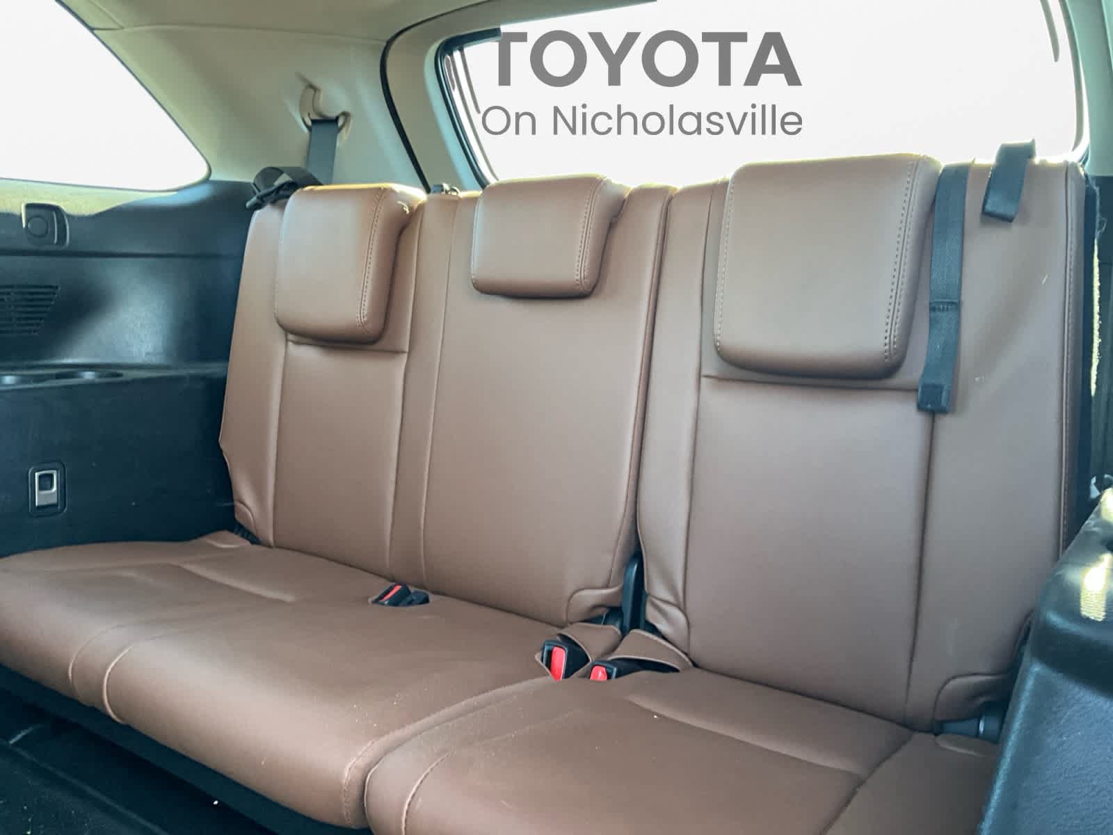 Used 2018 Toyota Highlander Limited Platinum AWD/4WD image 19