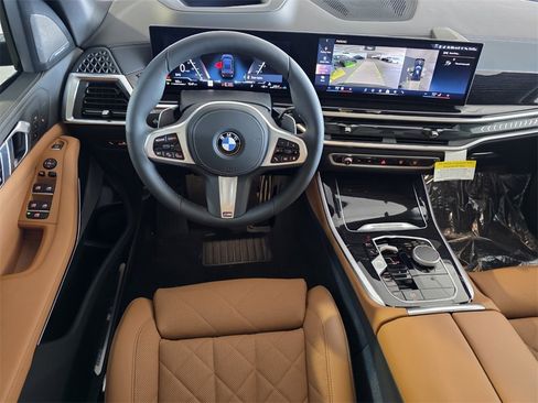 New 2026 BMW X5 sDrive40i image 11