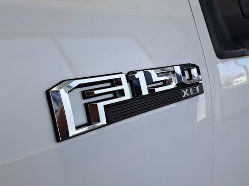 Used 2019 Ford F150 XLT w/ Equipment Group 302A Luxury AWD/4WD image 29