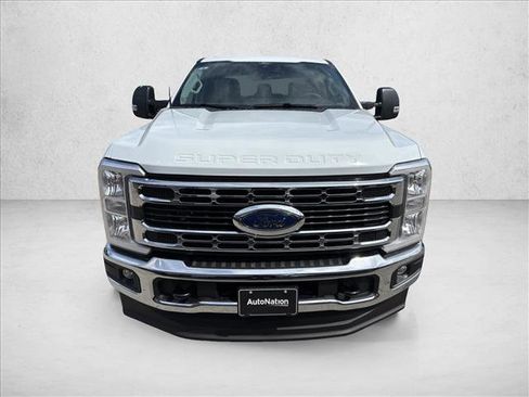 New 2026 Ford F250 XLT w/ FX4 Off-Road Package image 9