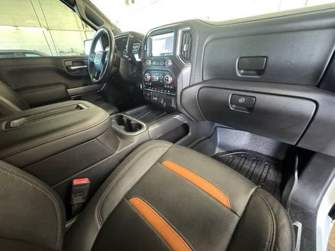 Used 2019 GMC Sierra 1500 AT4 w/ AT4 Premium Package AWD/4WD image 32
