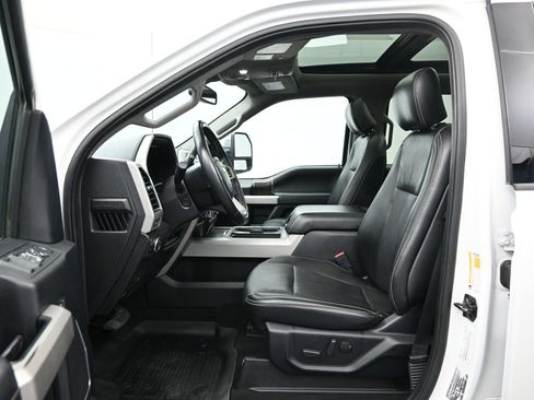 Used 2021 Ford F250 Lariat w/ Tremor Off-Road Package AWD/4WD image 9