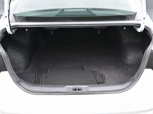 Used 2025 Nissan Altima 2.5 SV image 15