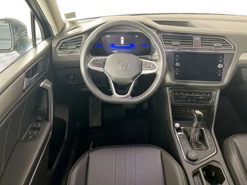 Used 2023 Volkswagen Tiguan SE AWD/4WD image 23