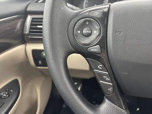 Used 2016 Honda Accord EX image 26