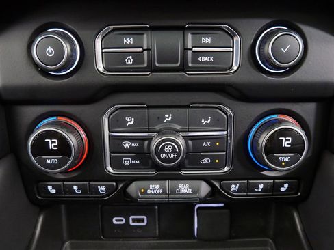 Used 2021 Chevrolet Tahoe High Country w/ Premium Package image 30