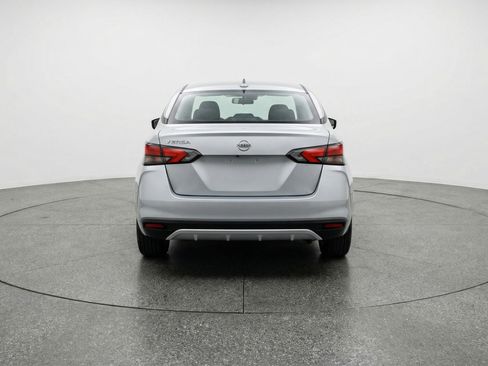 Used 2025 Nissan Versa SV image 7