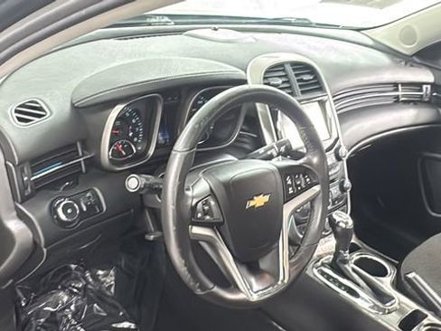 Used 2015 Chevrolet Malibu LT image 31